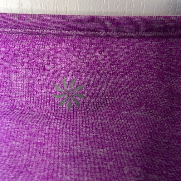 Athleta Workout Top Size XL EUC - Picture 3 of 4